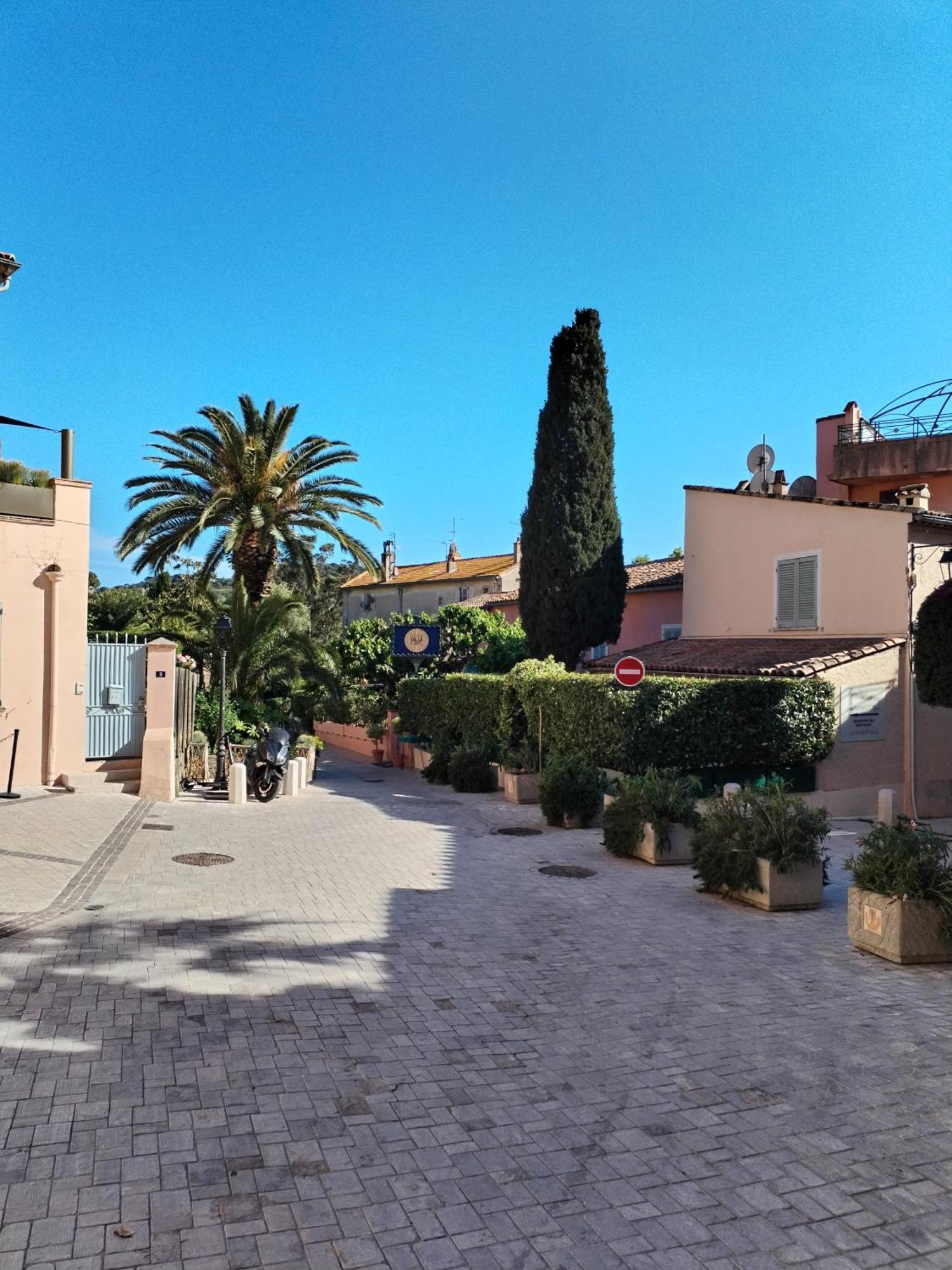 Saint-Tropez Florida Apartment ภายนอก รูปภาพ